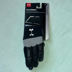 New Under Armour UA Combat Mens Medium Lineman black padded Football Gloves NWT
